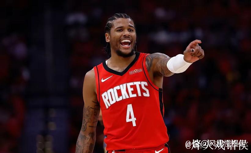 费迪南德：维拉具备夺冠潜力；罗杰斯数据证明他有望成为顶级球员