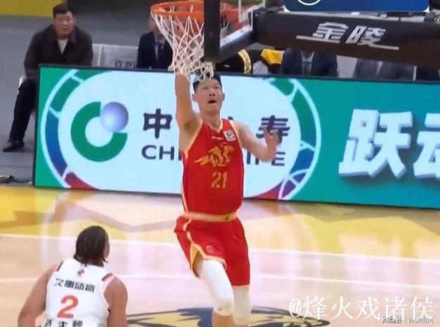 布朗狂砍41分胡金秋贡献18分 浙江方兴渡击败上海久事